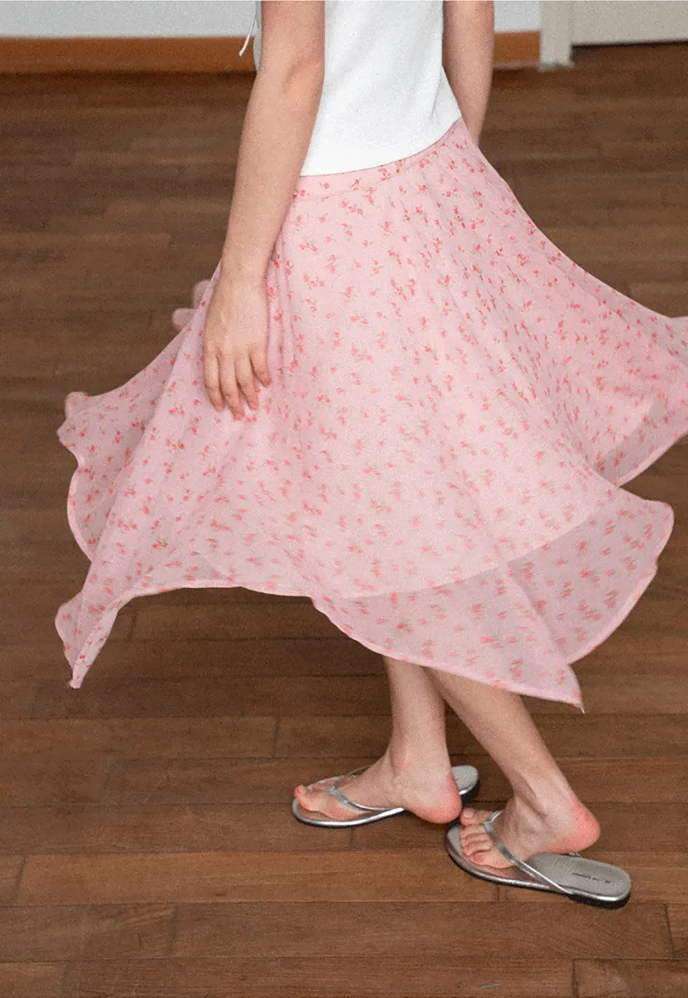 Floral Print Asymmetrical Hem Skirt