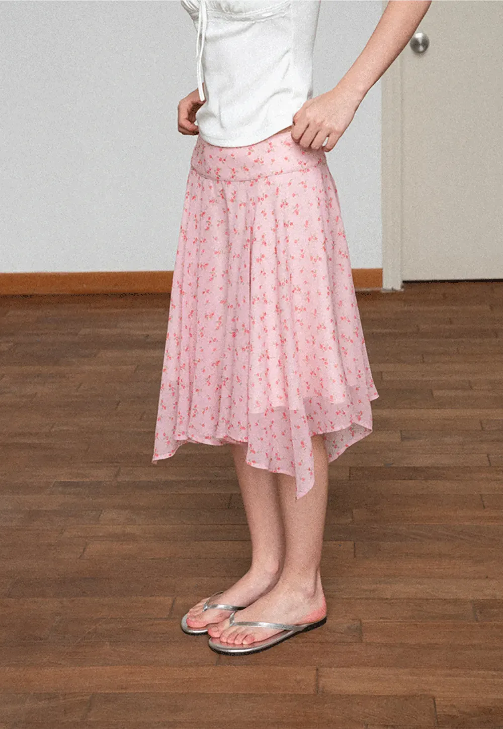 Floral Print Asymmetrical Hem Skirt