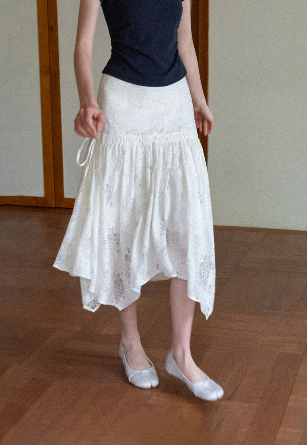 Lace Embroidered Asymmetrical Hem Skirt