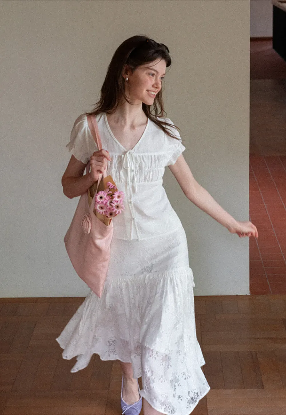 Lace Embroidered Asymmetrical Hem Skirt