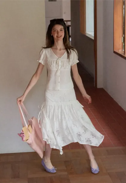 Lace Embroidered Asymmetrical Hem Skirt