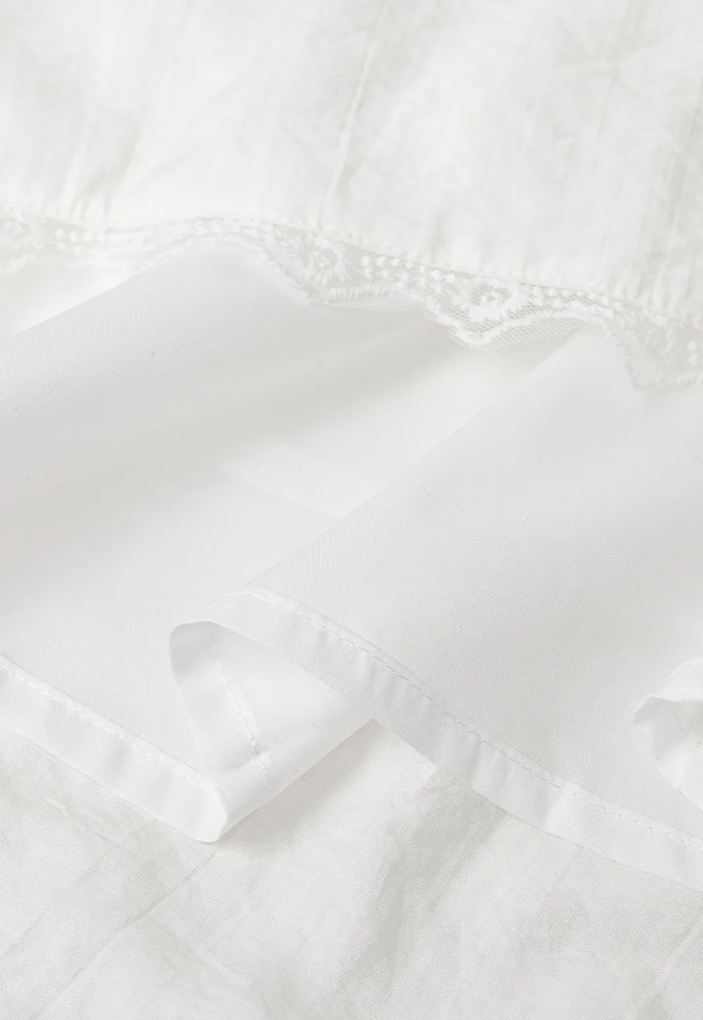 Asymmetrical Hem Lace Trim Skirt