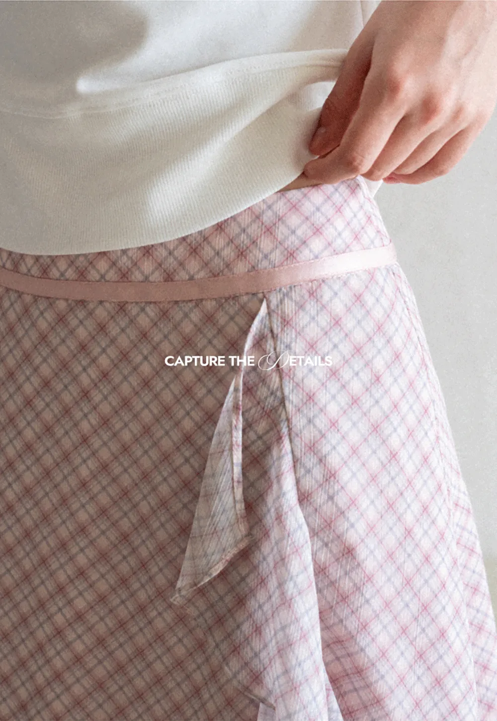 Asymmetrical Ruffle Hem Plaid Skirt