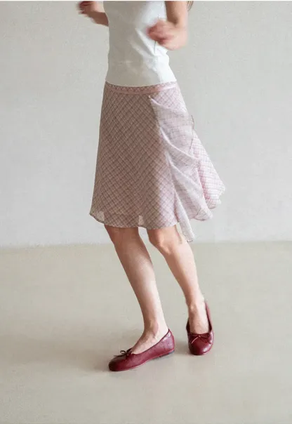 Asymmetrical Ruffle Hem Plaid Skirt
