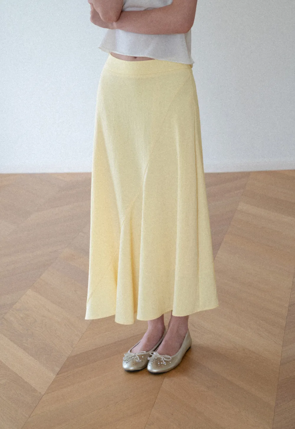 Asymmetrical Hem Flowing Midi Skirt