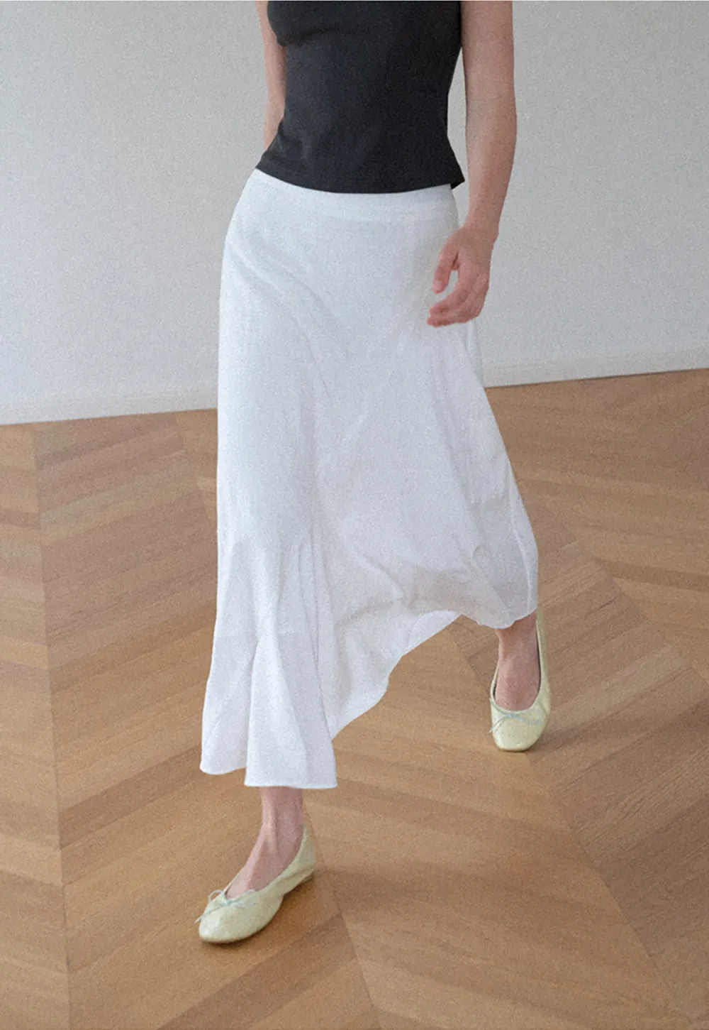 Asymmetrical Hem Flowing Midi Skirt