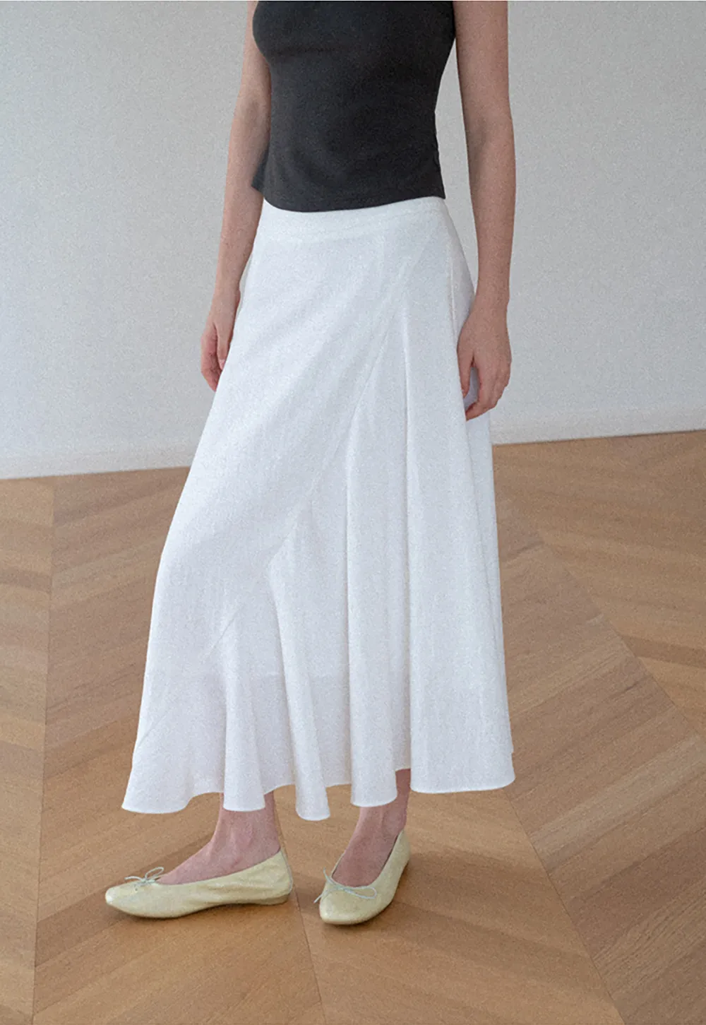 Asymmetrical Hem Flowing Midi Skirt