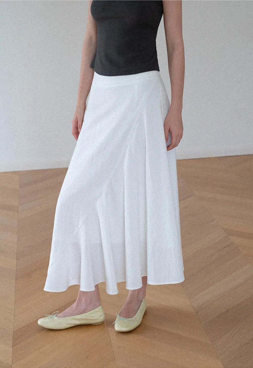 Asymmetrical Hem Flowing Midi Skirt