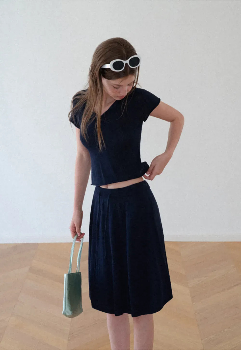 V Neck Short Sleeve Knit Top and A Line Skirt