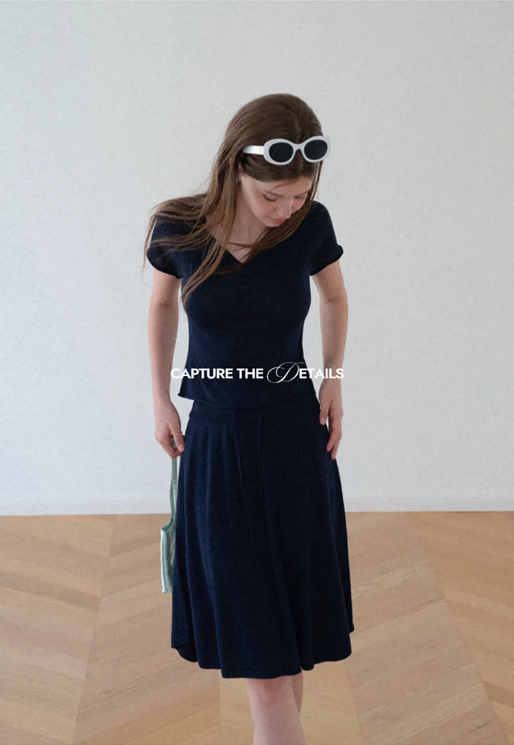V Neck Short Sleeve Knit Top and A Line Skirt