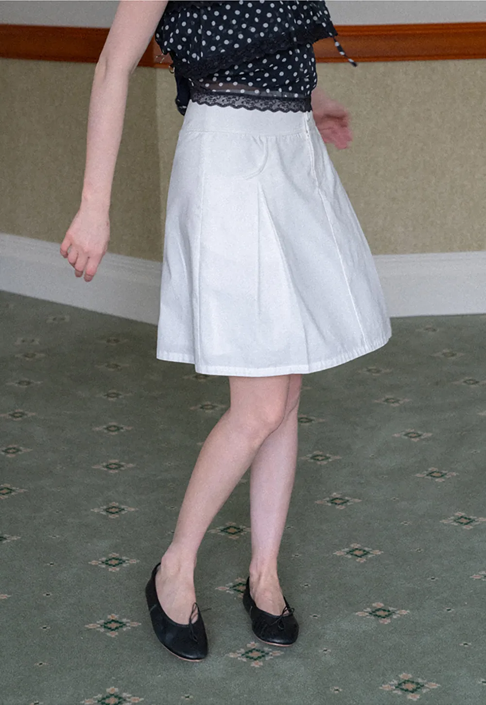 High Waist A Line Skirt with Front Pleats