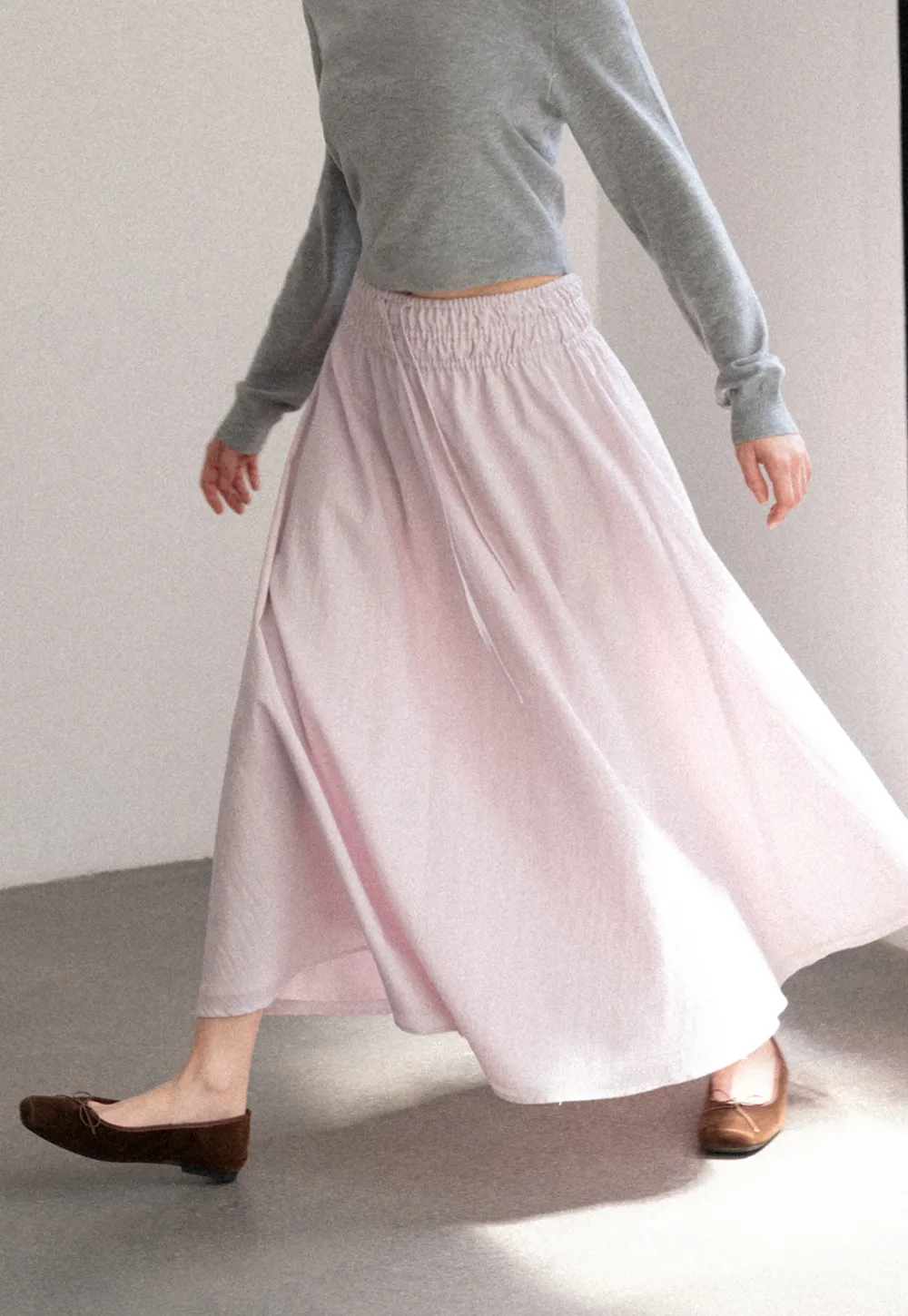 Elastic Waist Flowing Maxi Skirt