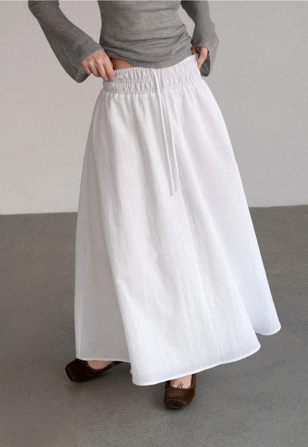 Elastic Waist Flowing Maxi Skirt