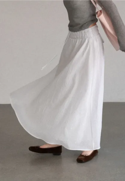 Elastic Waist Flowing Maxi Skirt