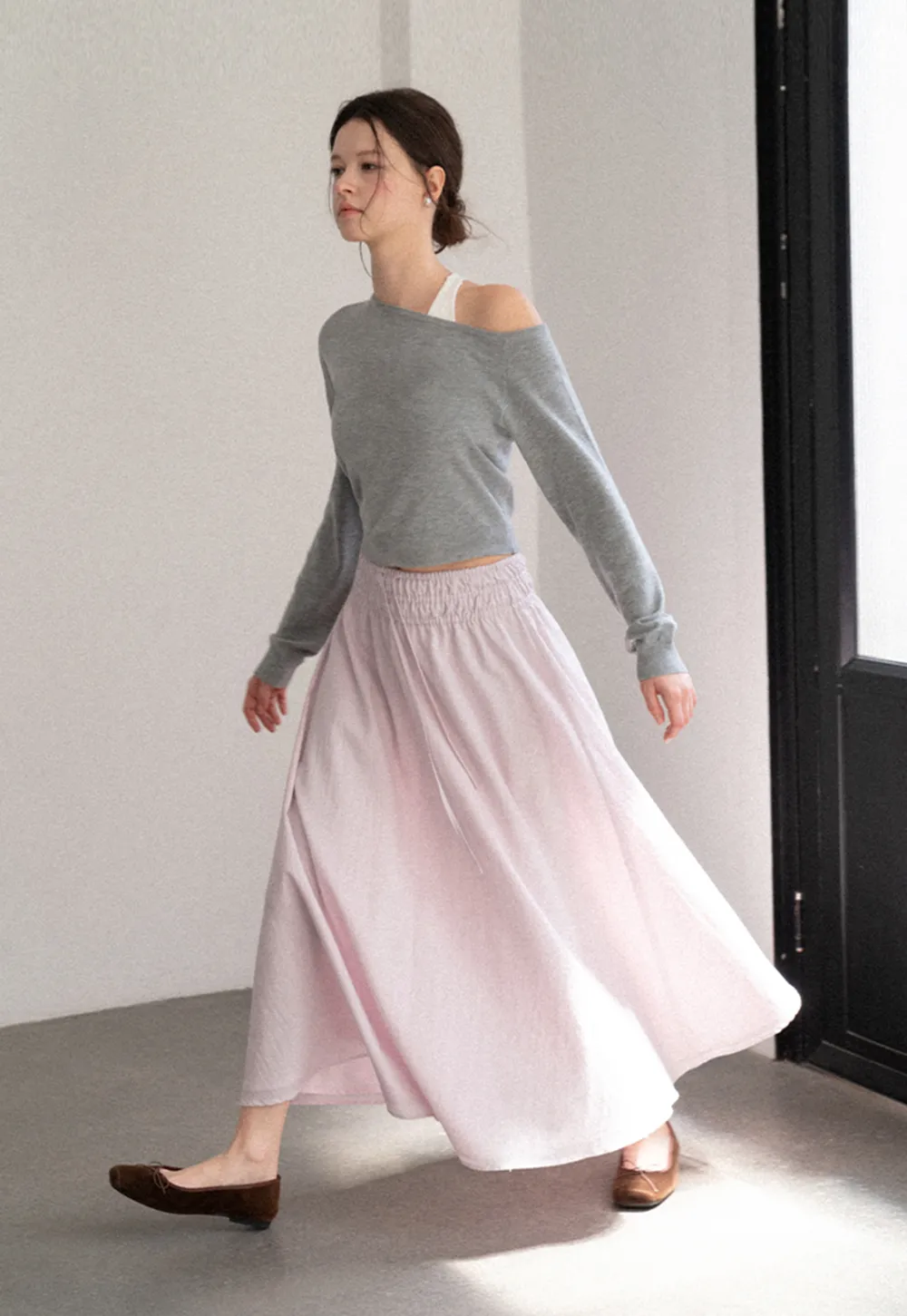 Elastic Waist Flowing Maxi Skirt