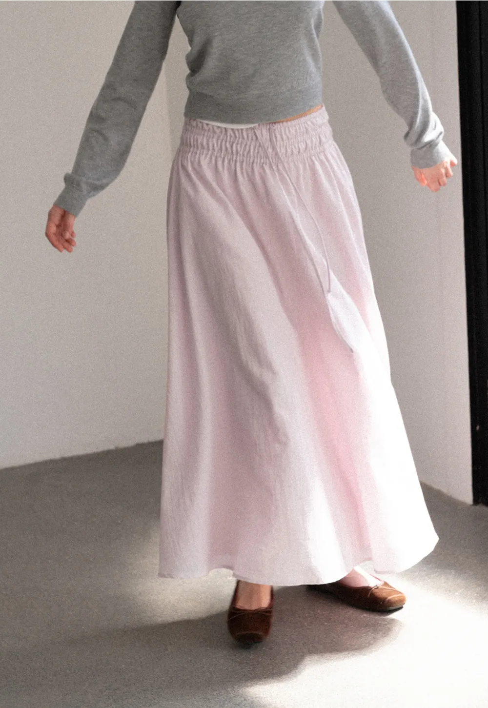 Elastic Waist Flowing Maxi Skirt