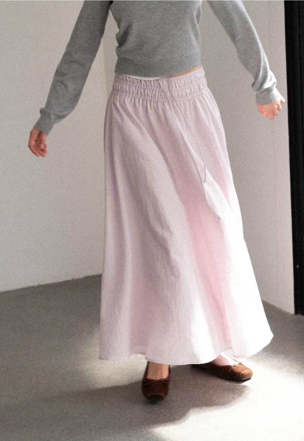 Elastic Waist Flowing Maxi Skirt