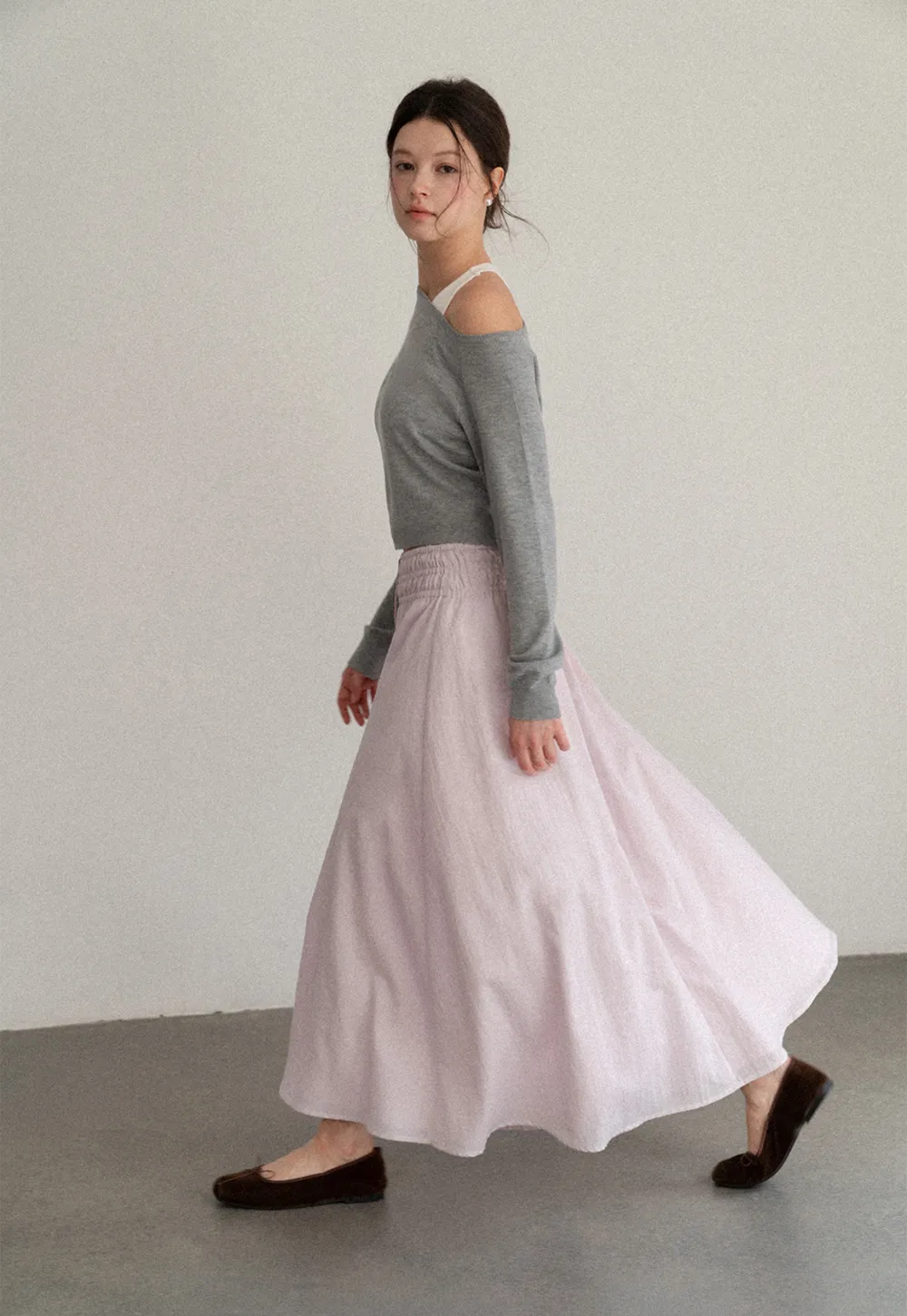 Elastic Waist Flowing Maxi Skirt