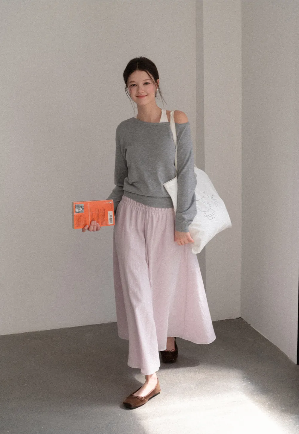 Elastic Waist Flowing Maxi Skirt
