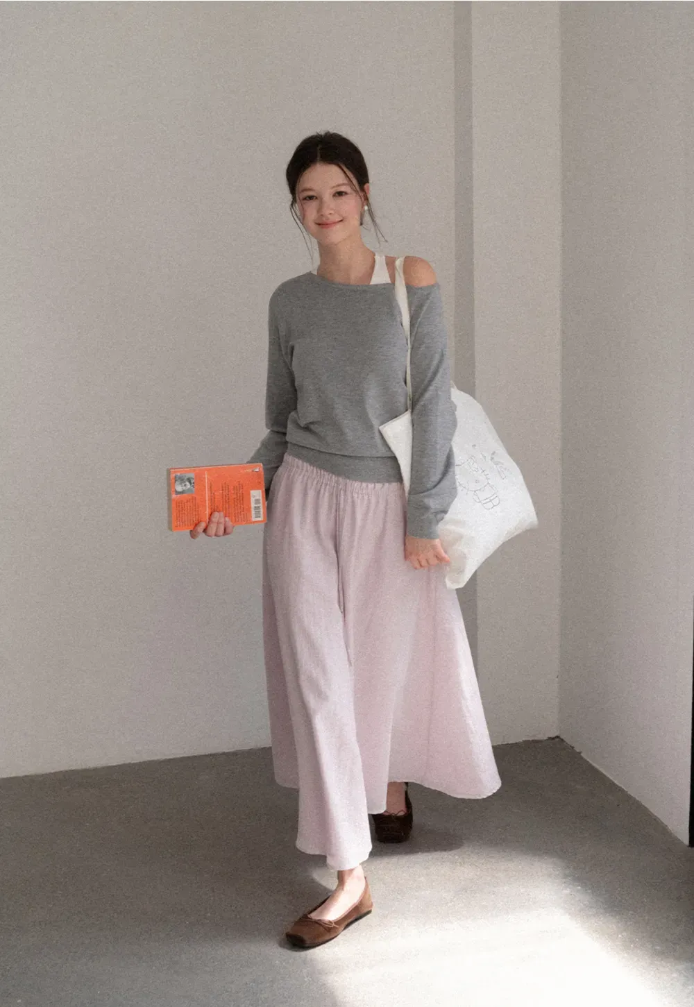 Elastic Waist Flowing Maxi Skirt