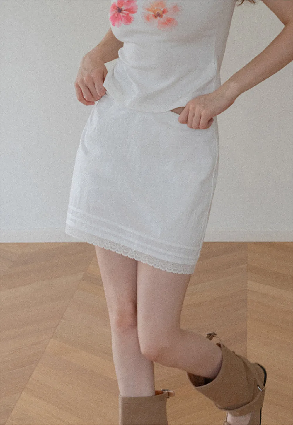 Lace Trim Mini Skirt