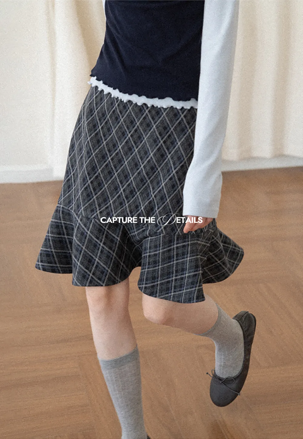 Plaid Pattern Flared Hem Skirt