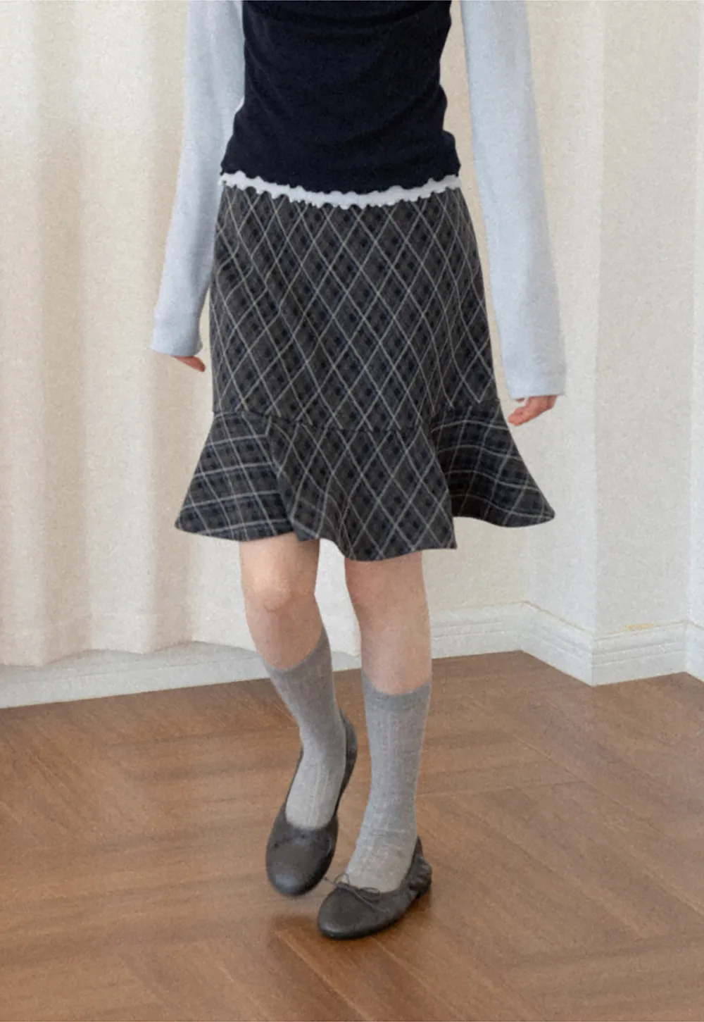 Plaid Pattern Flared Hem Skirt