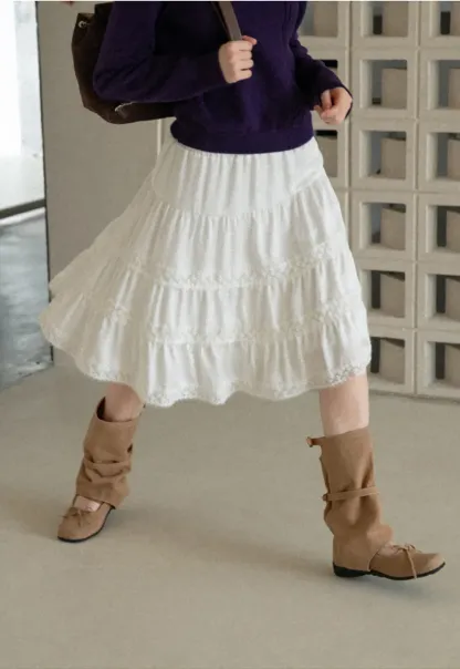 Tiered Skirt with Lace Trim and Elastic Waist