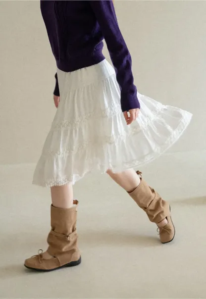 Tiered Skirt with Lace Trim and Elastic Waist