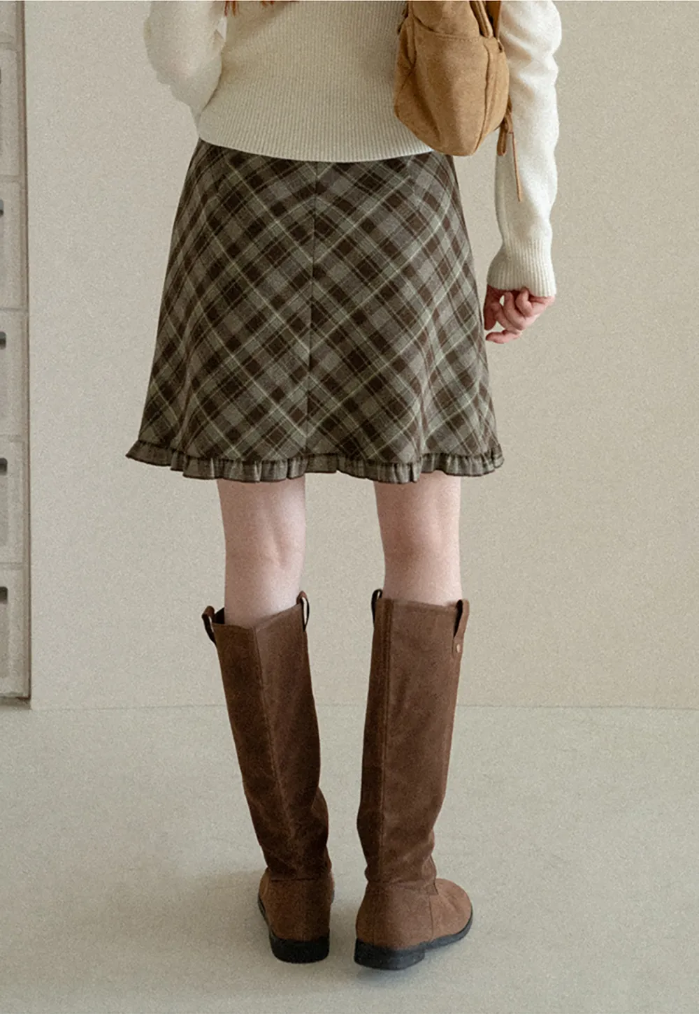Plaid Pattern Flared Skirt with Ruffled Hem