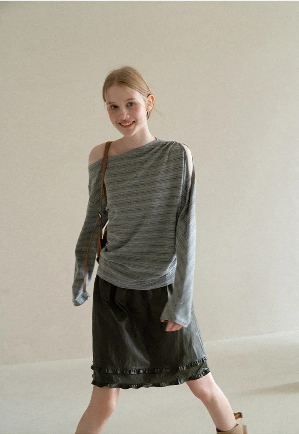 Ruffled Hem Pleated Skirt