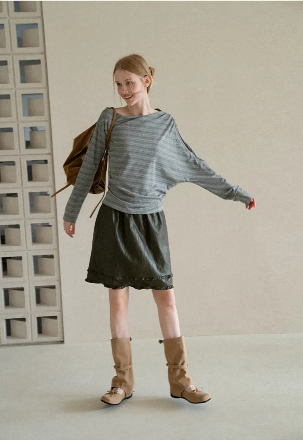 Ruffled Hem Pleated Skirt