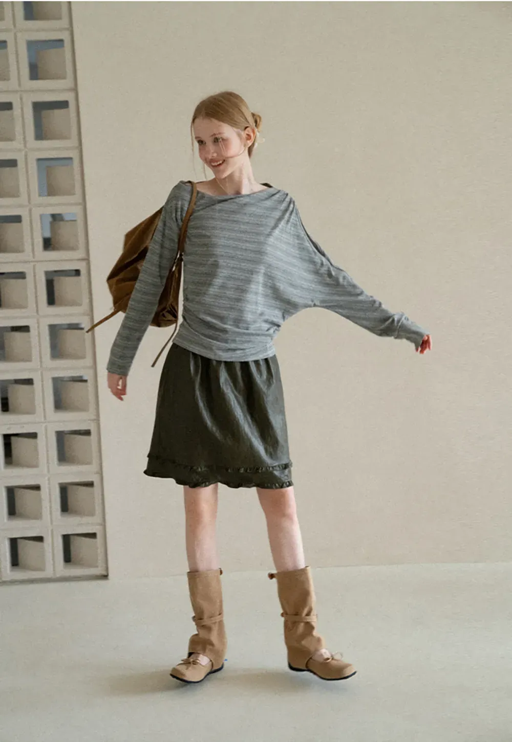Ruffled Hem Pleated Skirt