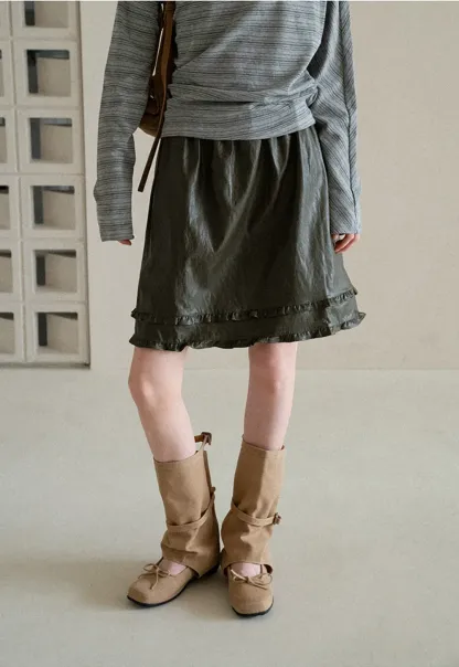 Ruffled Hem Pleated Skirt