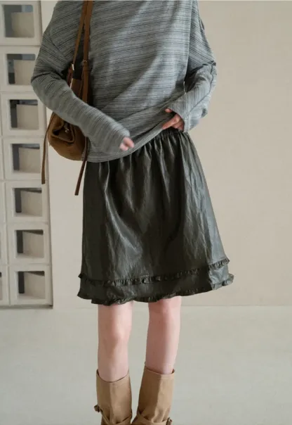 Ruffled Hem Pleated Skirt