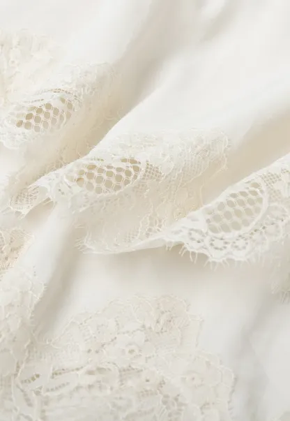 Lace Trim Flared Midi Skirt