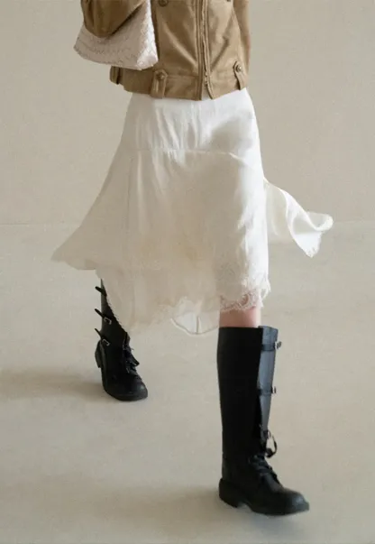 Lace Trim Flared Midi Skirt