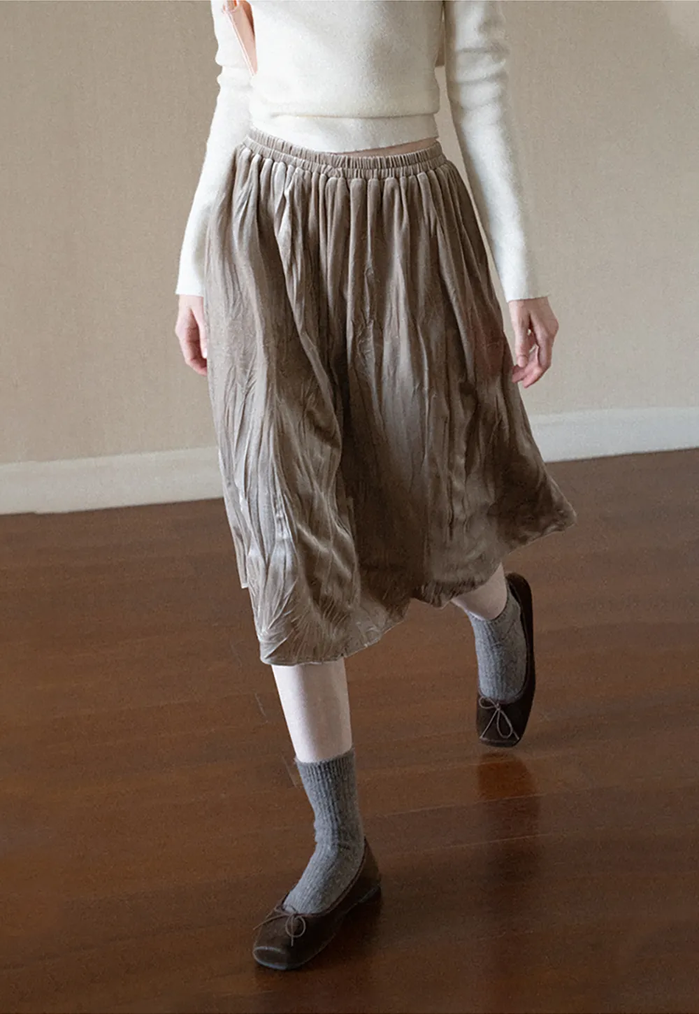 Elastic Waist Pleated Flowing Skirt