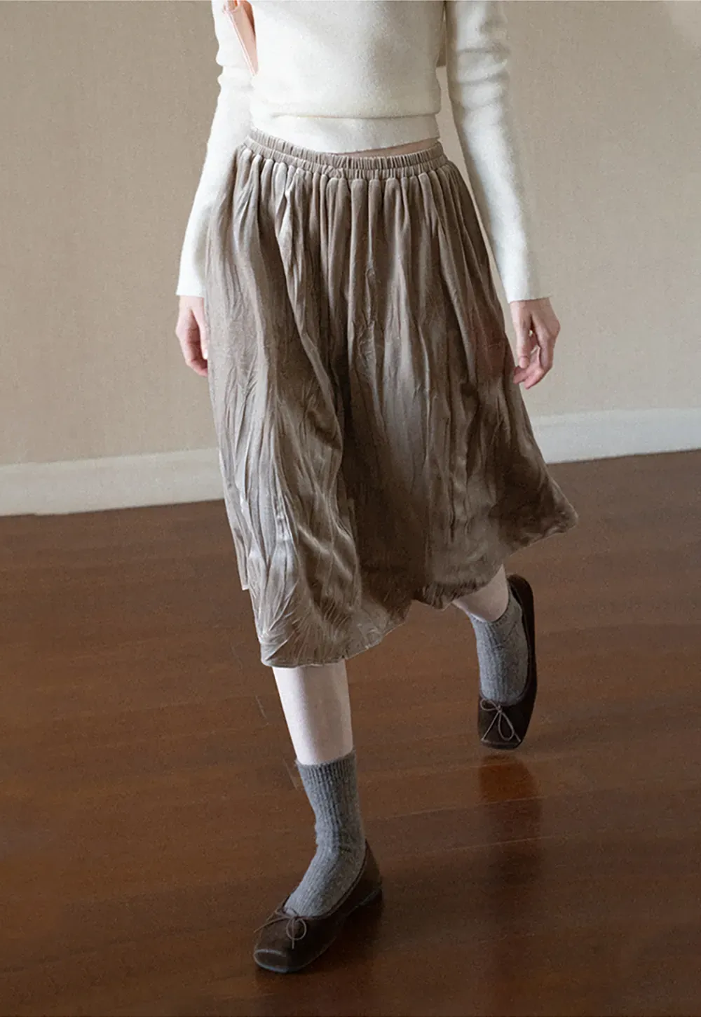 Elastic Waist Pleated Flowing Skirt