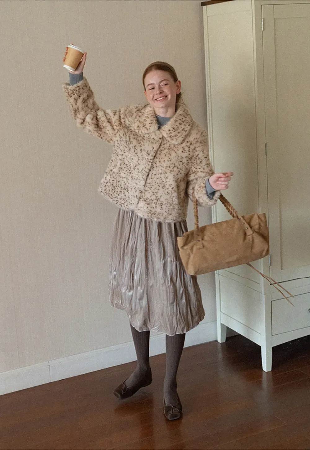 Elastic Waist Pleated Flowing Skirt