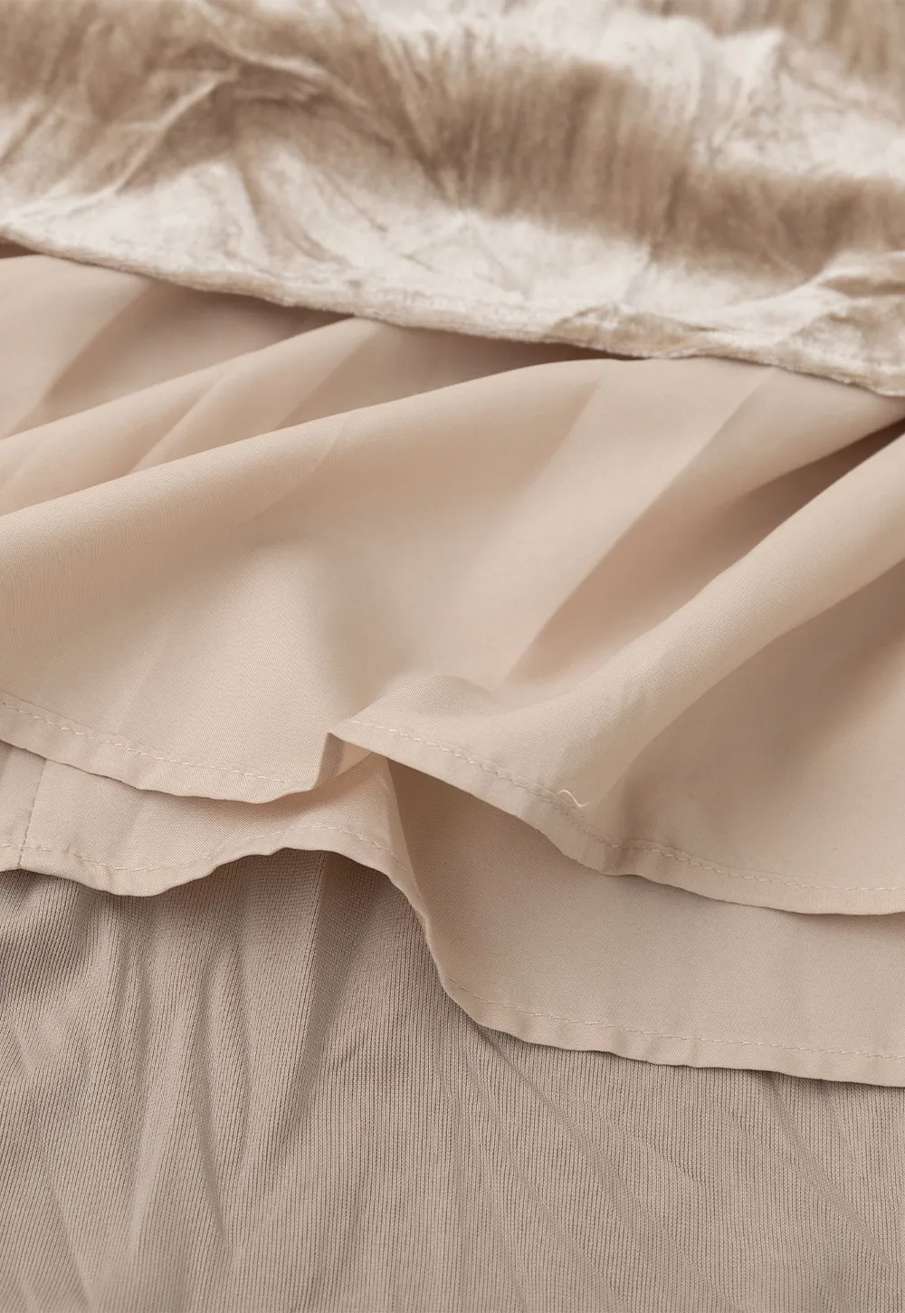 Elastic Waist Pleated Flowing Skirt