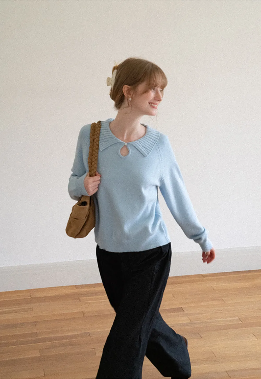 Collar Neck Keyhole Detail Knit Sweater