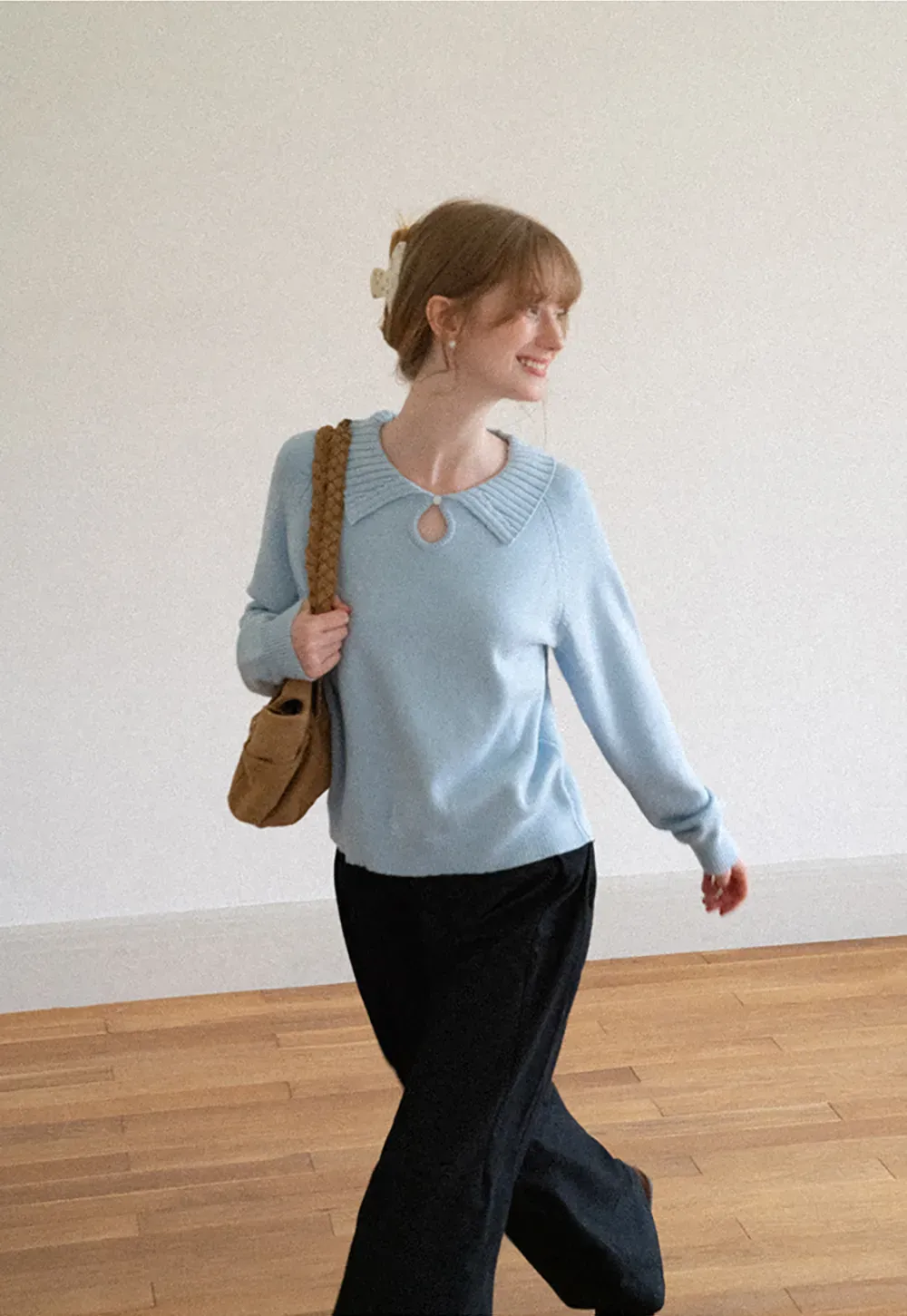 Collar Neck Keyhole Detail Knit Sweater