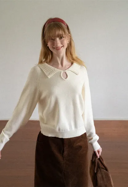 Collar Neck Keyhole Detail Knit Sweater
