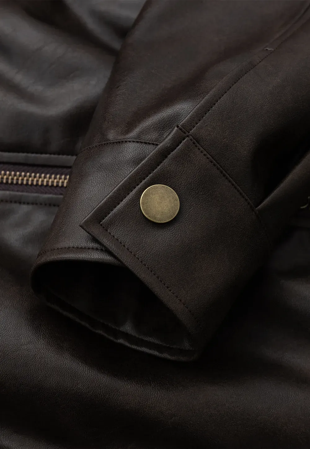 Cropped Leather Jacket with Collar and Zip Front