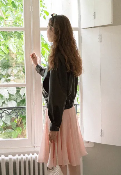 Cropped Leather Jacket with Collar and Zip Front