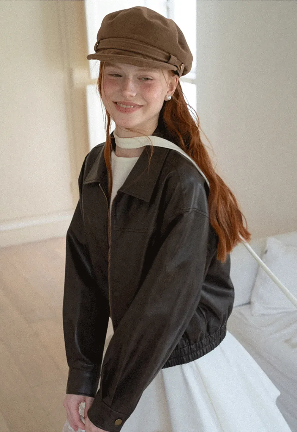 Cropped Leather Jacket with Collar and Zip Front