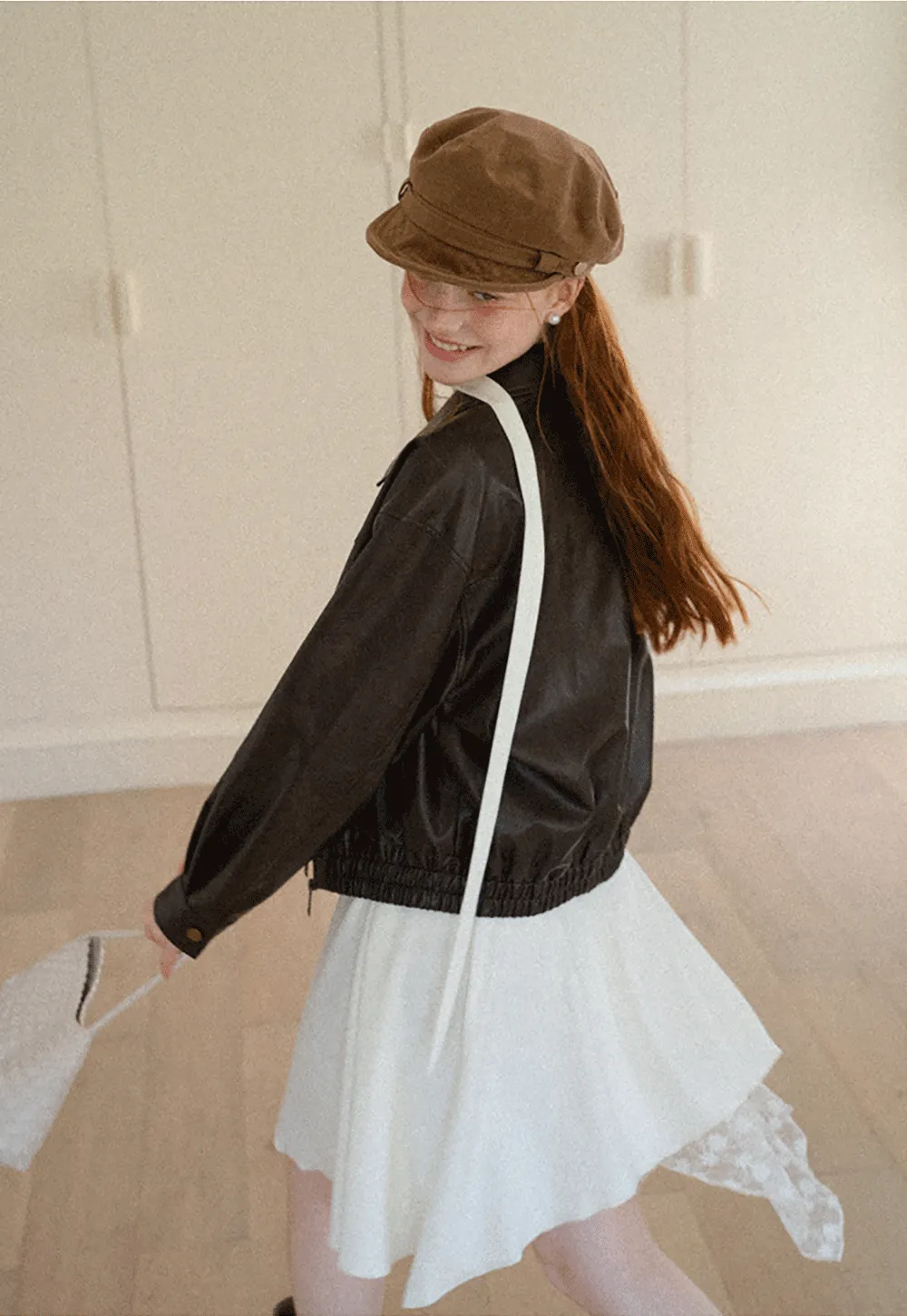 Cropped Leather Jacket with Collar and Zip Front
