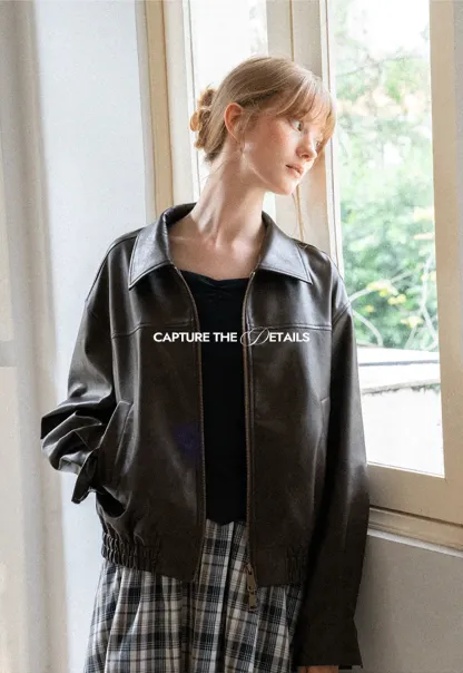 Cropped Leather Jacket with Collar and Zip Front