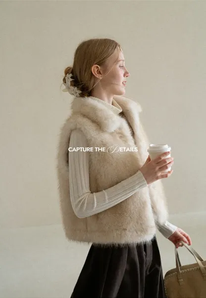 Faux Fur Collar Cropped Vest